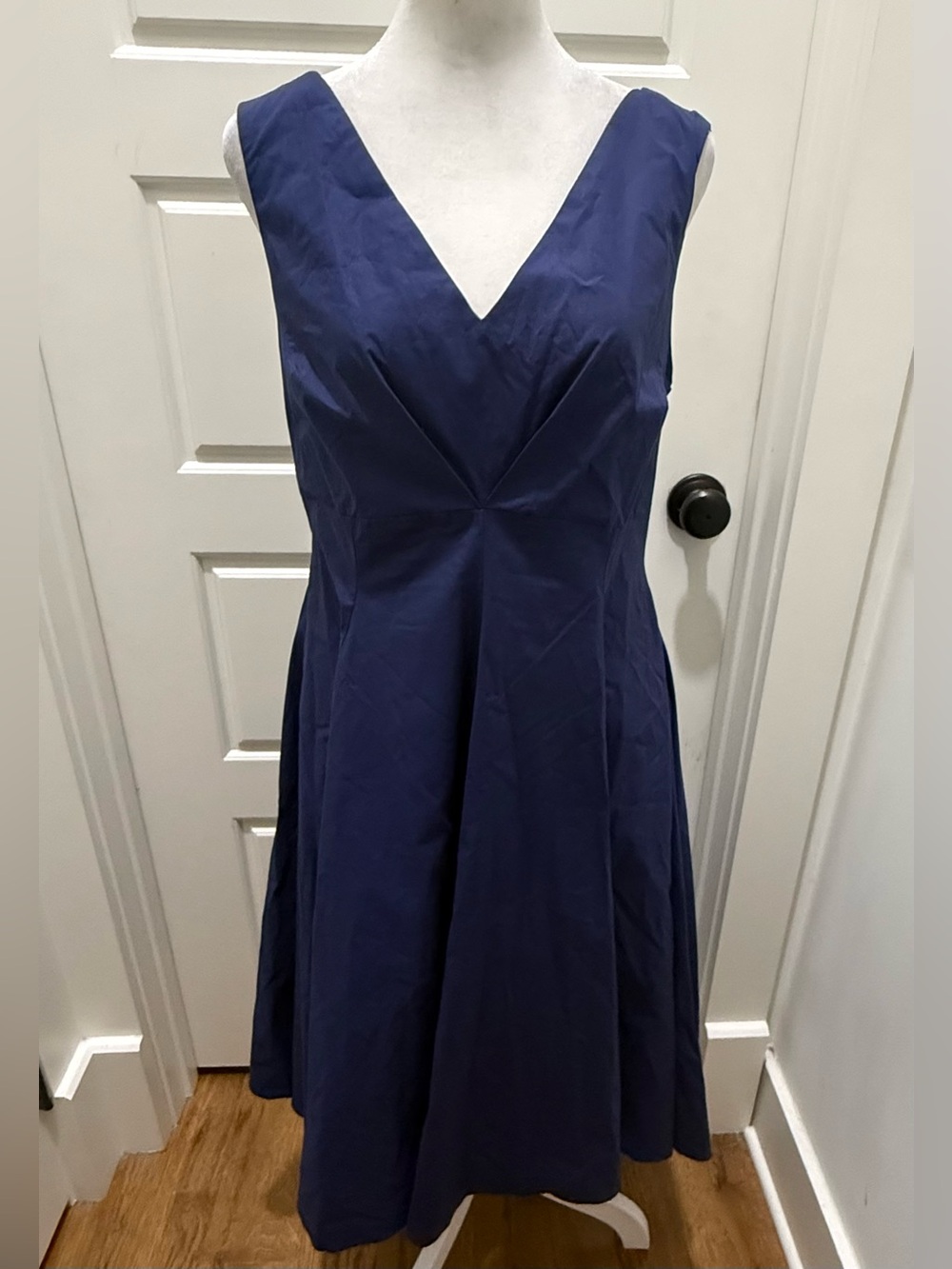 Les Copains Blue. V-neck Fit & Flare Origami Bodice Poplin Dress. Blue. Size L.